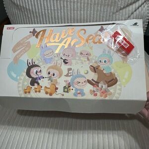 Empty Box - Have a Seat Series. No labubus included. Great for storage.